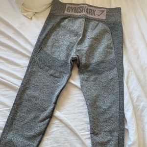 NEW Gray GYMSHARK Workout Leggings Size L